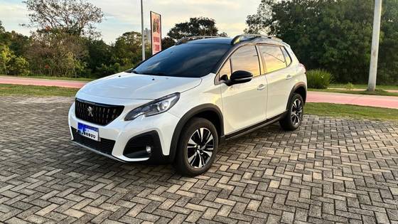 PEUGEOT 2008 1.6 16V FLEX ROADTRIP 4P AUTOMÁTICO